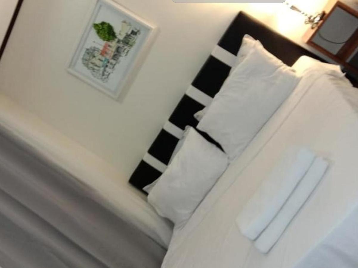 Jen'S Paranaque City Apartment Манила Екстериор снимка